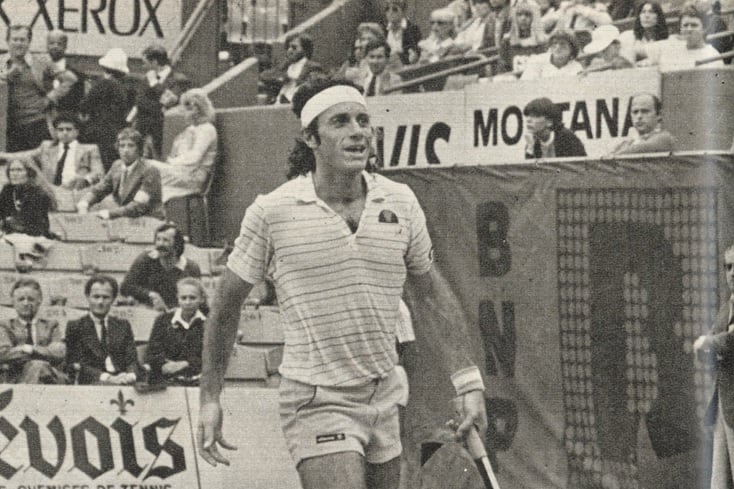 Guillermo Vilas en Roland Garros 1980, antes de entrar al quirófano.