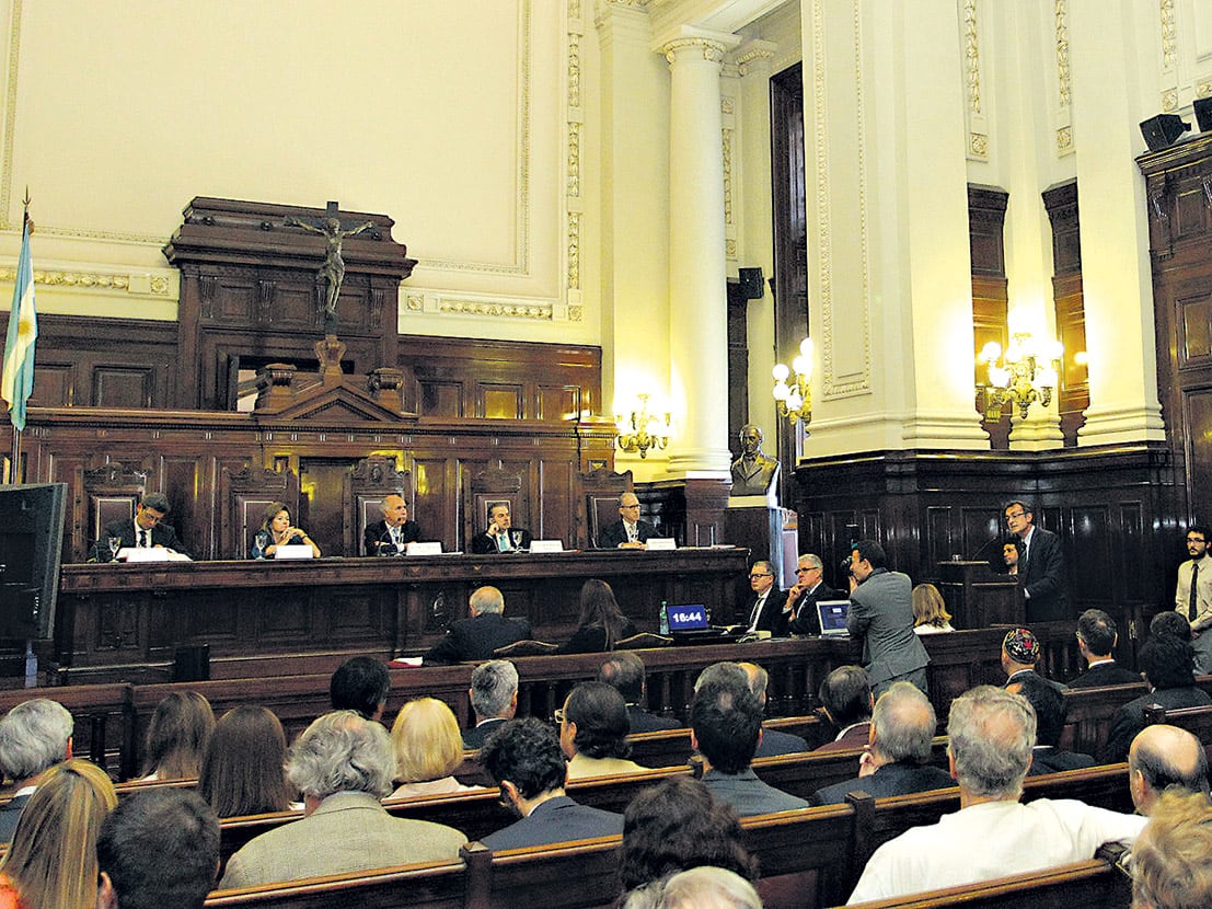 La Corte Suprema se vio sorprendida por el repudio generalizado al fallo que benefició a los represores.