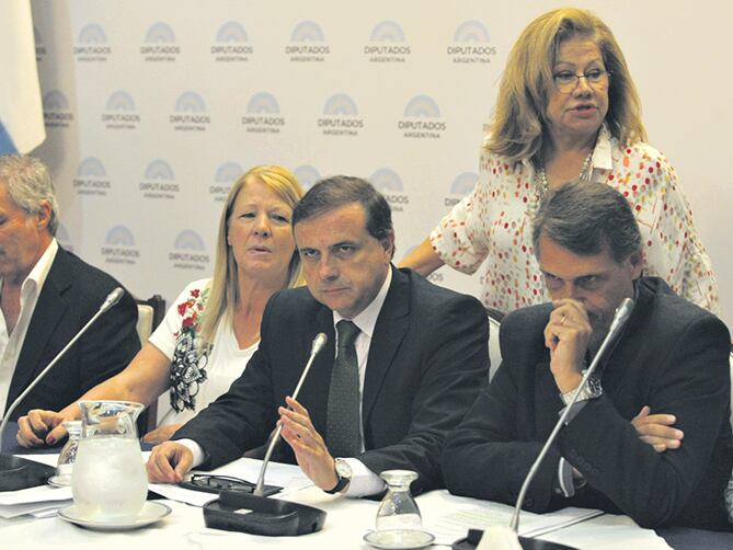 Diputados de la oposición criticaron al Gobierno y reclamaron la presencia de Aguad en el Congreso.