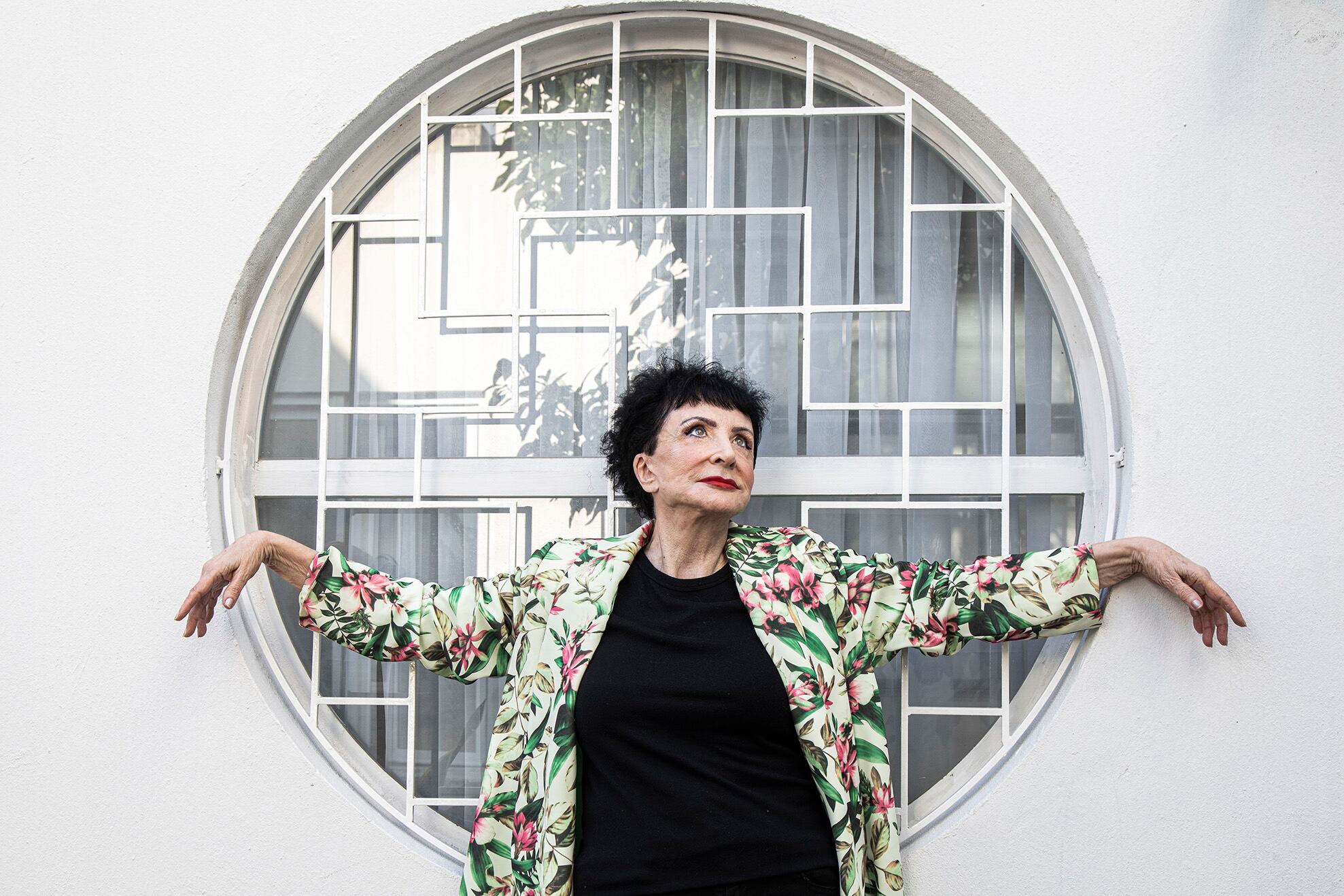 Esther Díaz y una observación que espanta: la teoría del derrame se cumple pero nunca con la economía sino con la violencia.