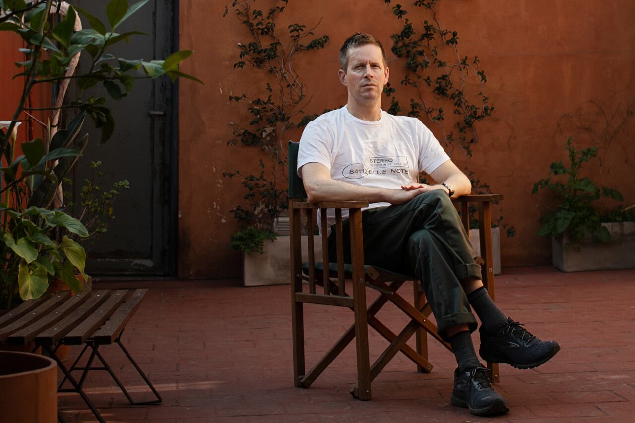 "El principal ingrediente de la imaginación es la curiosidad. Si algo en el mundo fuera de mí me genera curiosidad, tengo que escribir sobre eso."