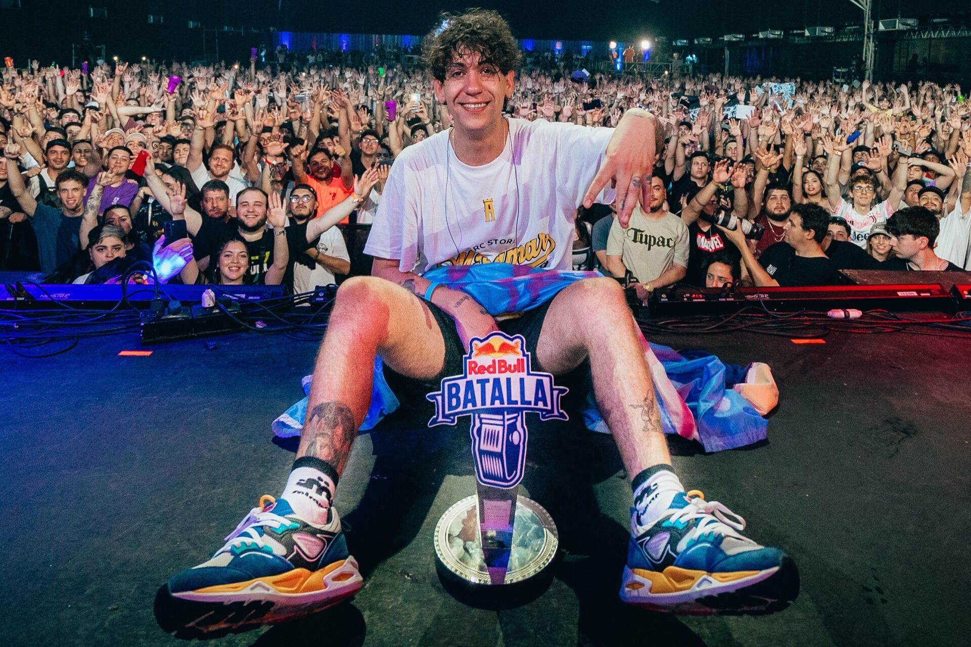 "Es una en un millón", dice de la Internacional. "Hay altos nombres, está el plato ahí servido y yo lo quiero comer con la mano"