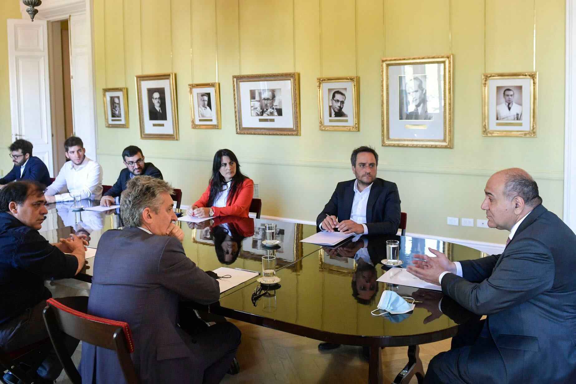 El ministro Cabandié y su equipo se reunieron con el jefe de Gabinete, Juan Manzur.