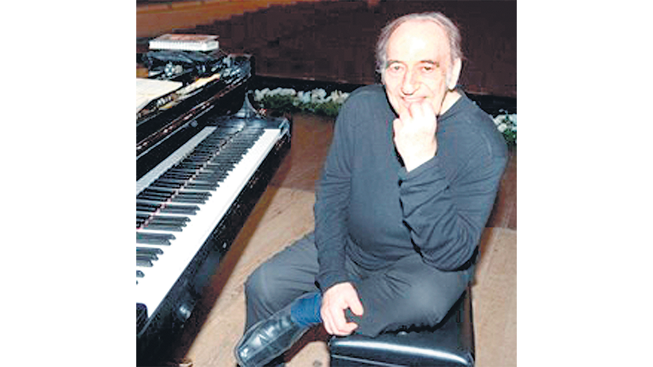 Miguel Angel Estrella.