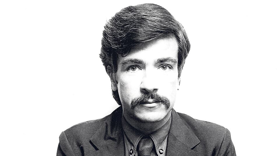 Bustos ahora puede ser leído también en inglés, gracias a la traducción de Lucina Schell.