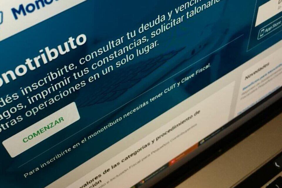 El trámite se puede realizar desde la computadora o el celular.