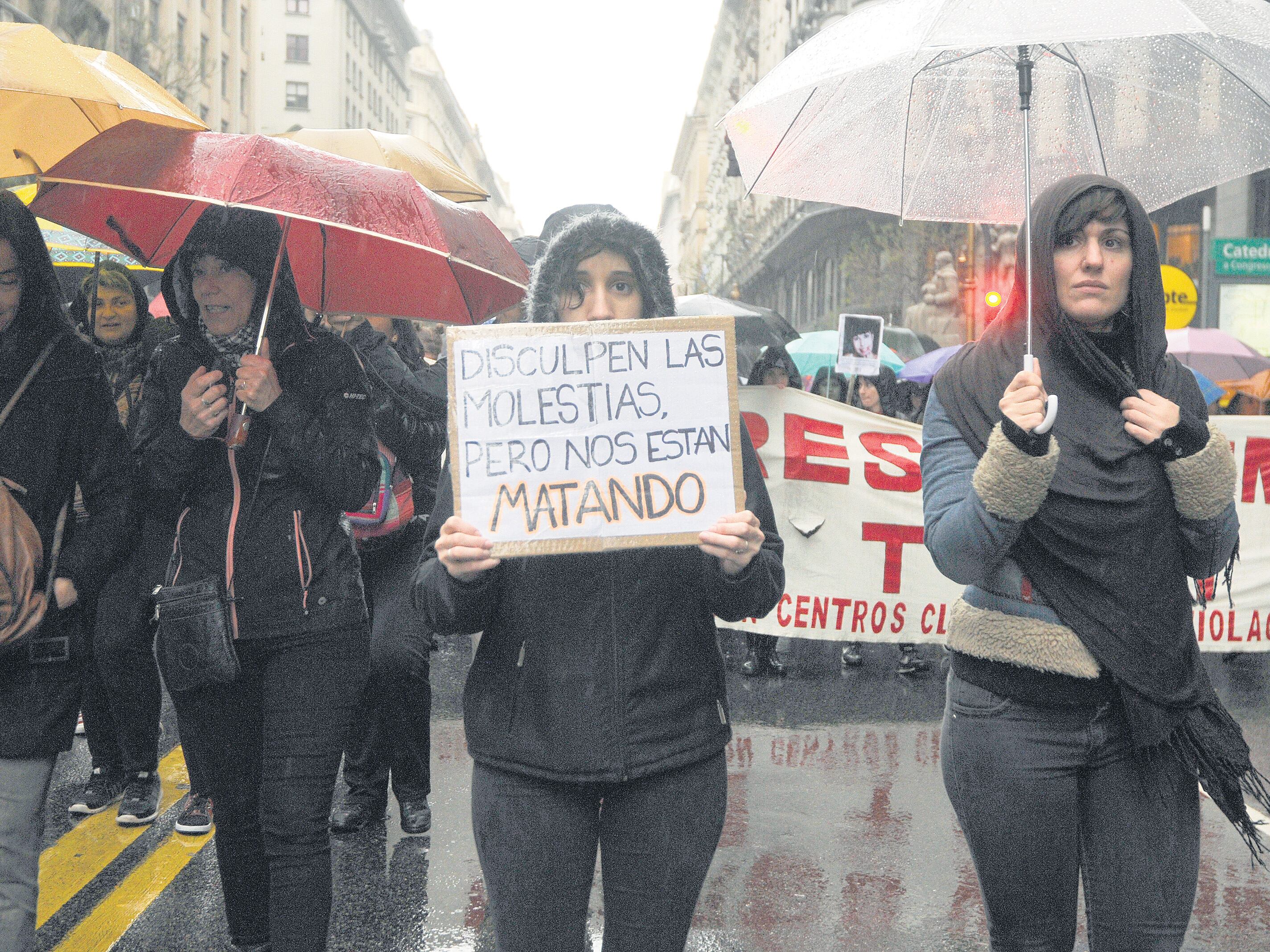 La medida de fuerza busca denunciar la desigualdad histórica.