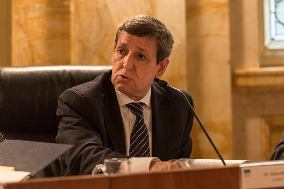 El radical Alejandro Nieva debilitó a la acusación en el juicio por la Obra Pública en Santa Cruz.