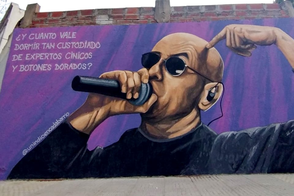 Mural ubicado en la esquina de Balboa y Elcano, La Paternal. Foto: @unindioencadabarrio.