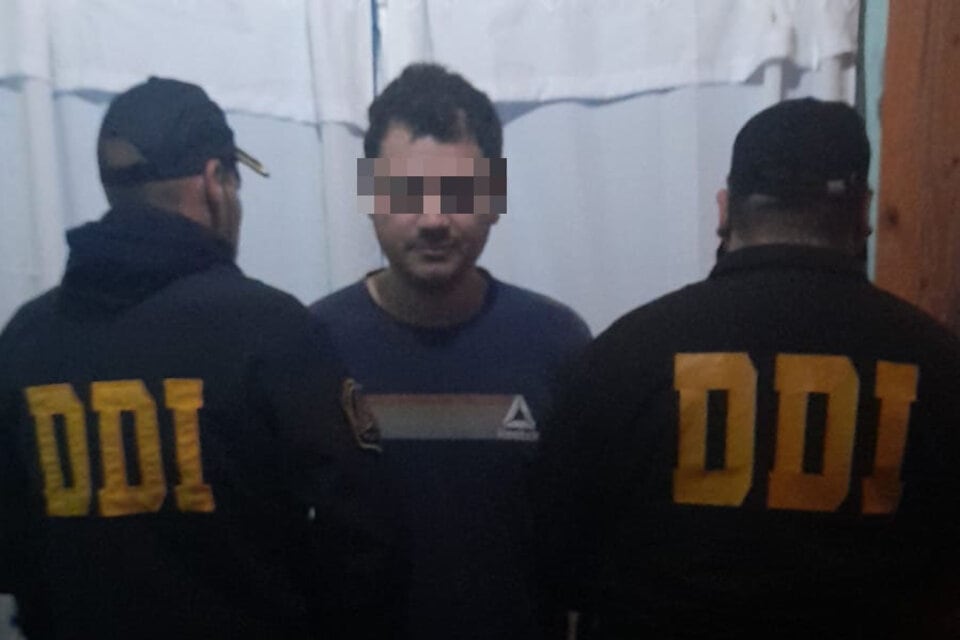 Mazzini al ser detenido en la casa de su hermana ,después de estar 3 meses prófugo.