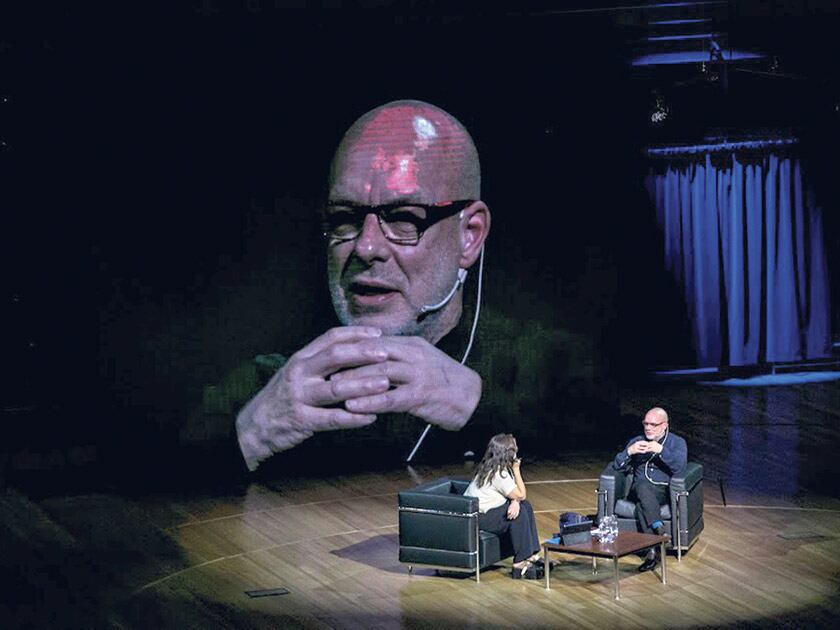 “Podés sentirte bien tuiteando que Trump es un idiota, pero no hace la diferencia”, sostuvo.