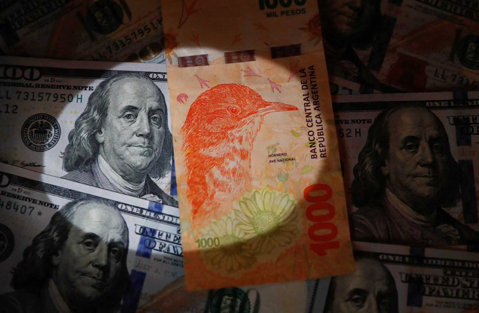 Nuevo incremento del dólar, con trasfondo especulativo
