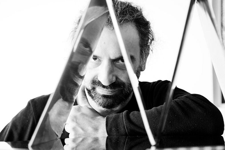 El tango, la canción brasileña, Prokofiev o Michael Jackson pueden ser puntos de partida para Bollani.