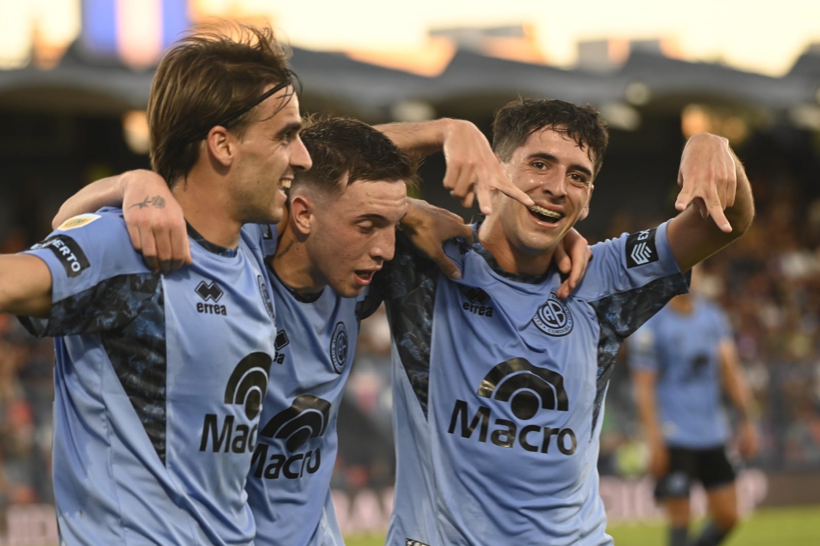Los jugadores de Belgrano de festejo