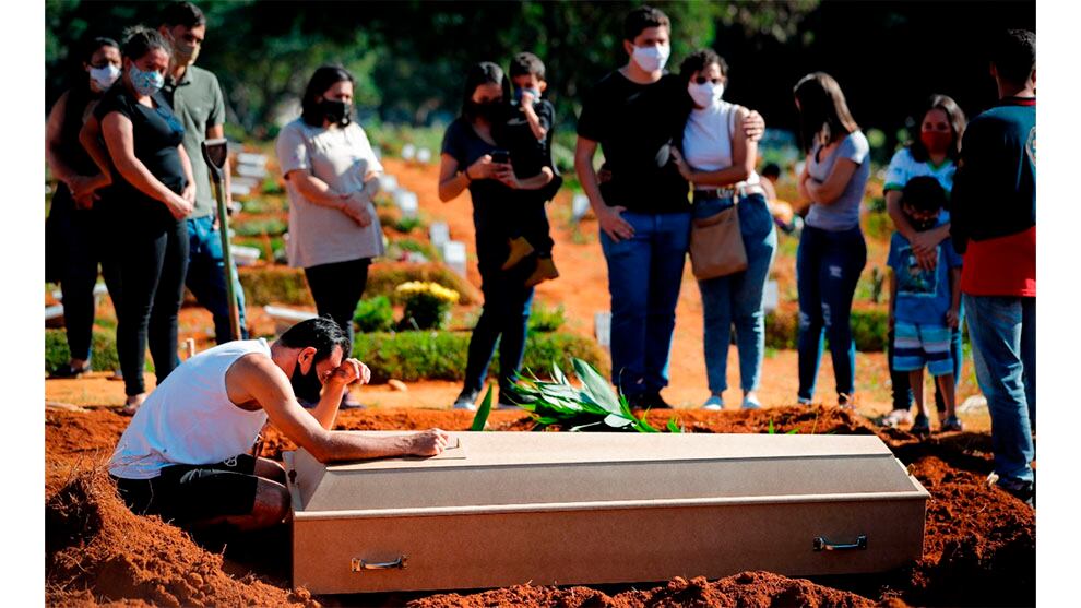 Los laboratorios deberán ahora hacer un seguimiento para determinar si esta posible mutación está presente en otros pacientes de coronavirus o se trata de un caso aislado.