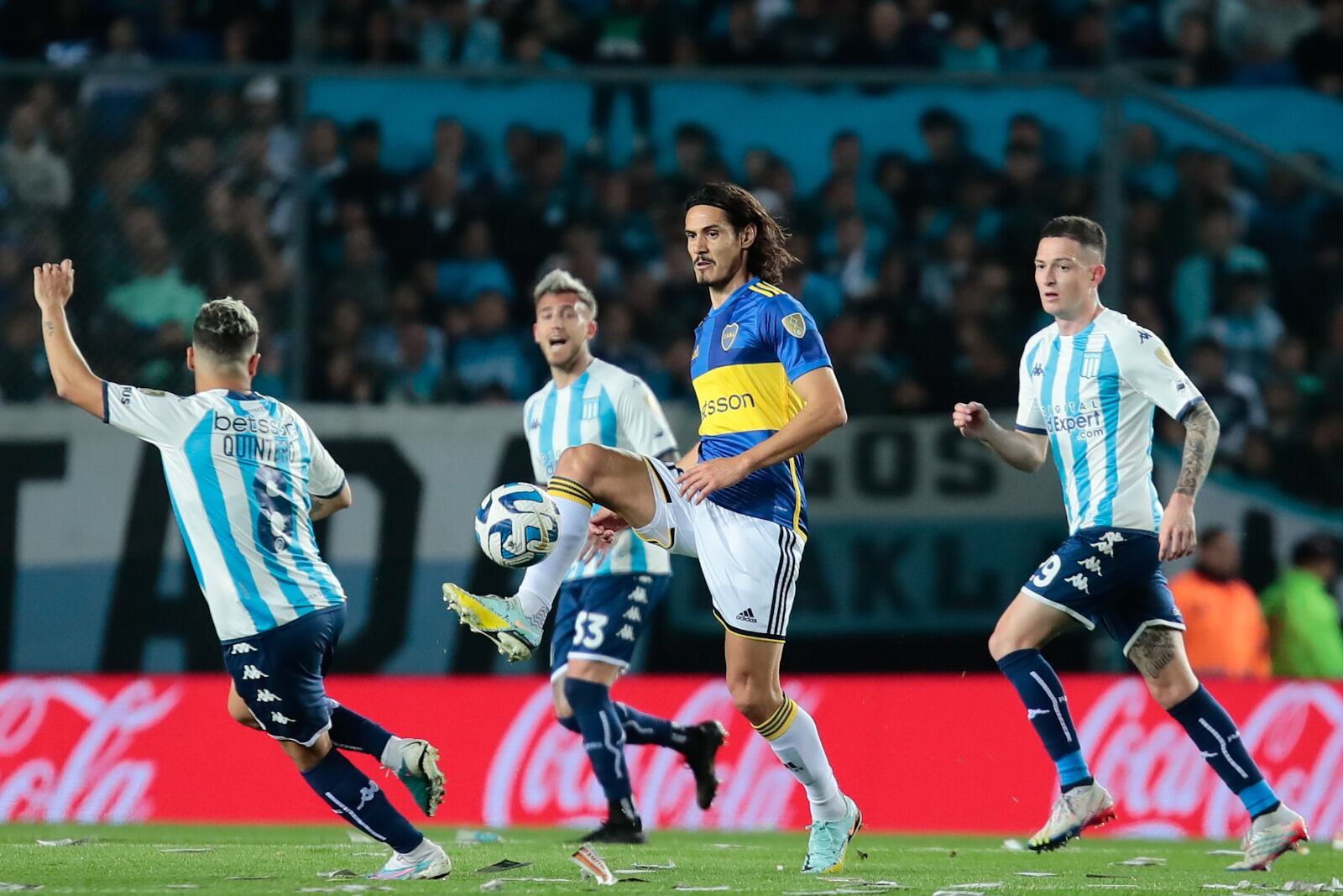 Durísimo partido en Avellaneda, que se definió recién en los penales.