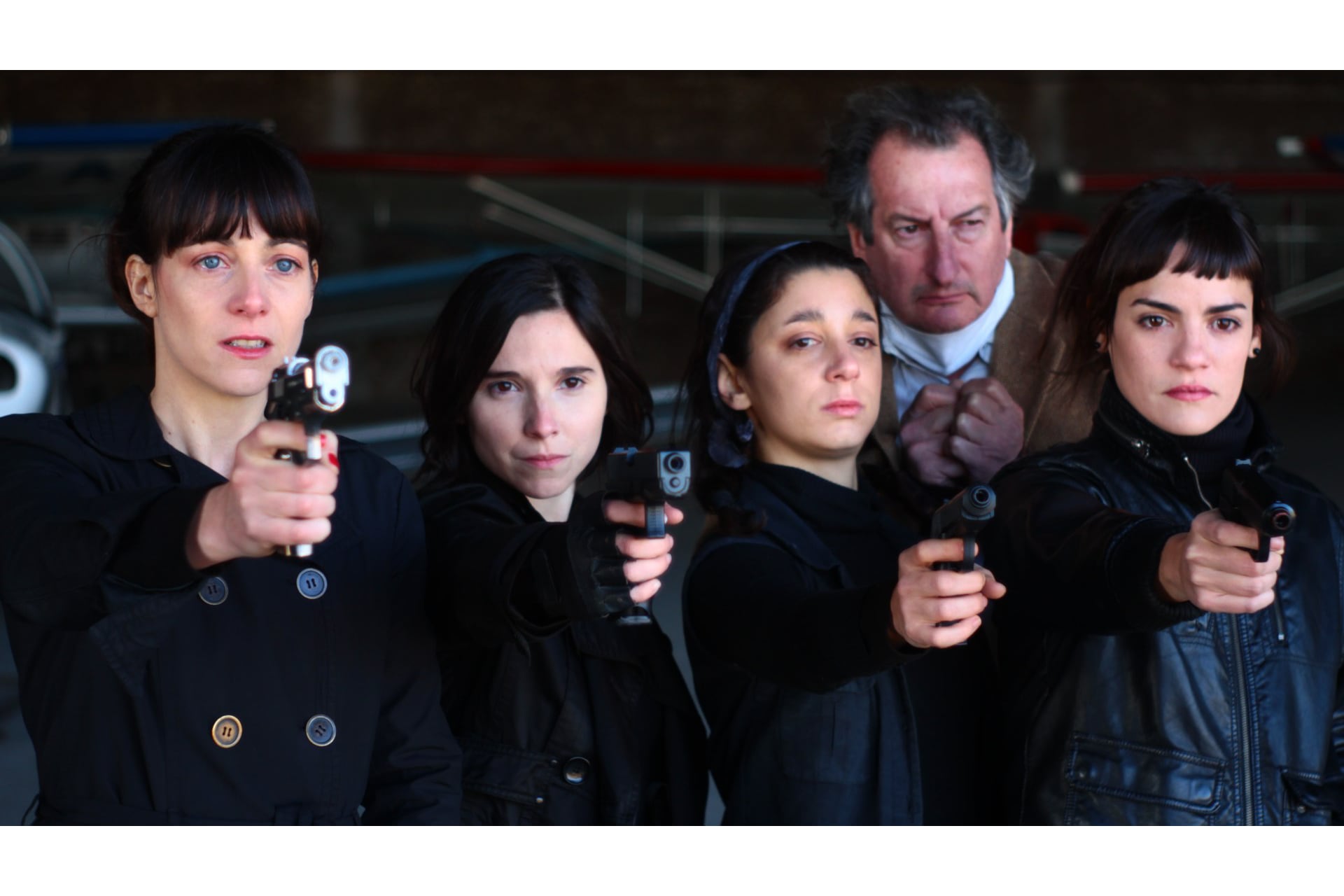 Las Piel de Lava a pleno en "La Flor", de Mariano Llinás.