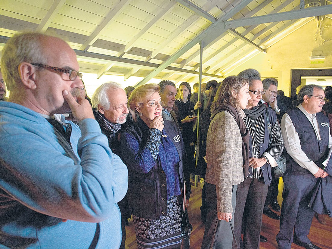 Dirigentes de organismos de derechos humanos y funcionarios acompañaron a la CIDH en su recorrida.