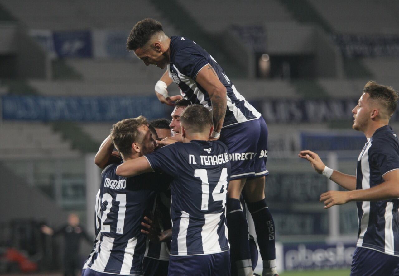 Todo Talleres celebra el éxito ante Estudiantes que lo ubica arriba en la LPF