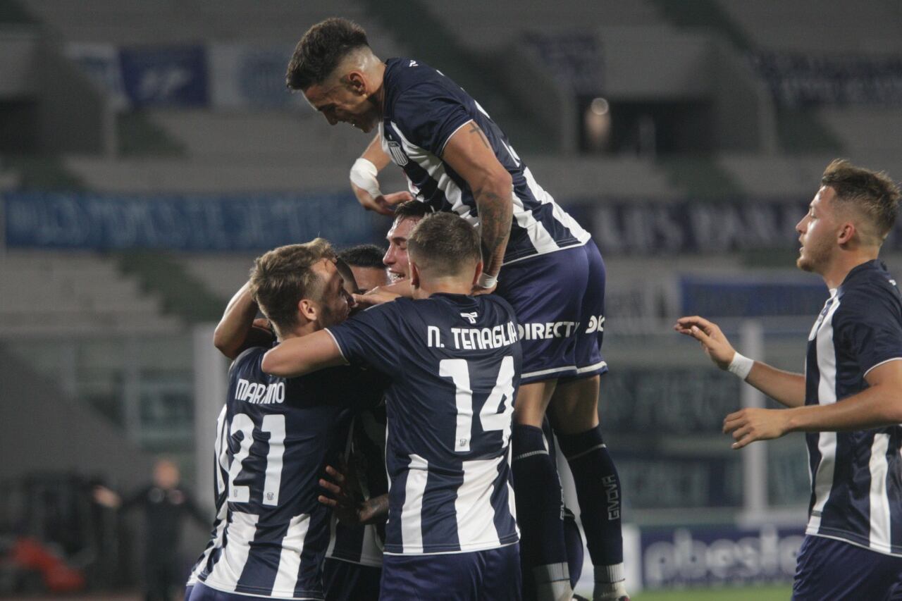 Todo Talleres celebra el éxito ante Estudiantes que lo ubica arriba en la LPF