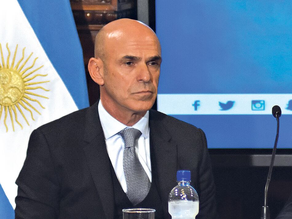 Arribas fue defendido por el presidente Macri, pese a los reclamos para que sea apartado del cargo.