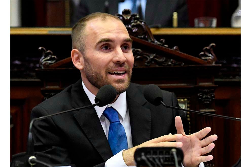 El ministro Martín Guzmán ajusta los detalles de la nueva oferta.  