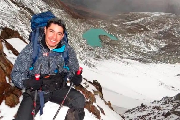 Elio Torres, de 42 años y residente fueguino, perdió contacto el jueves 20, cuatro días después de iniciar su travesía.
