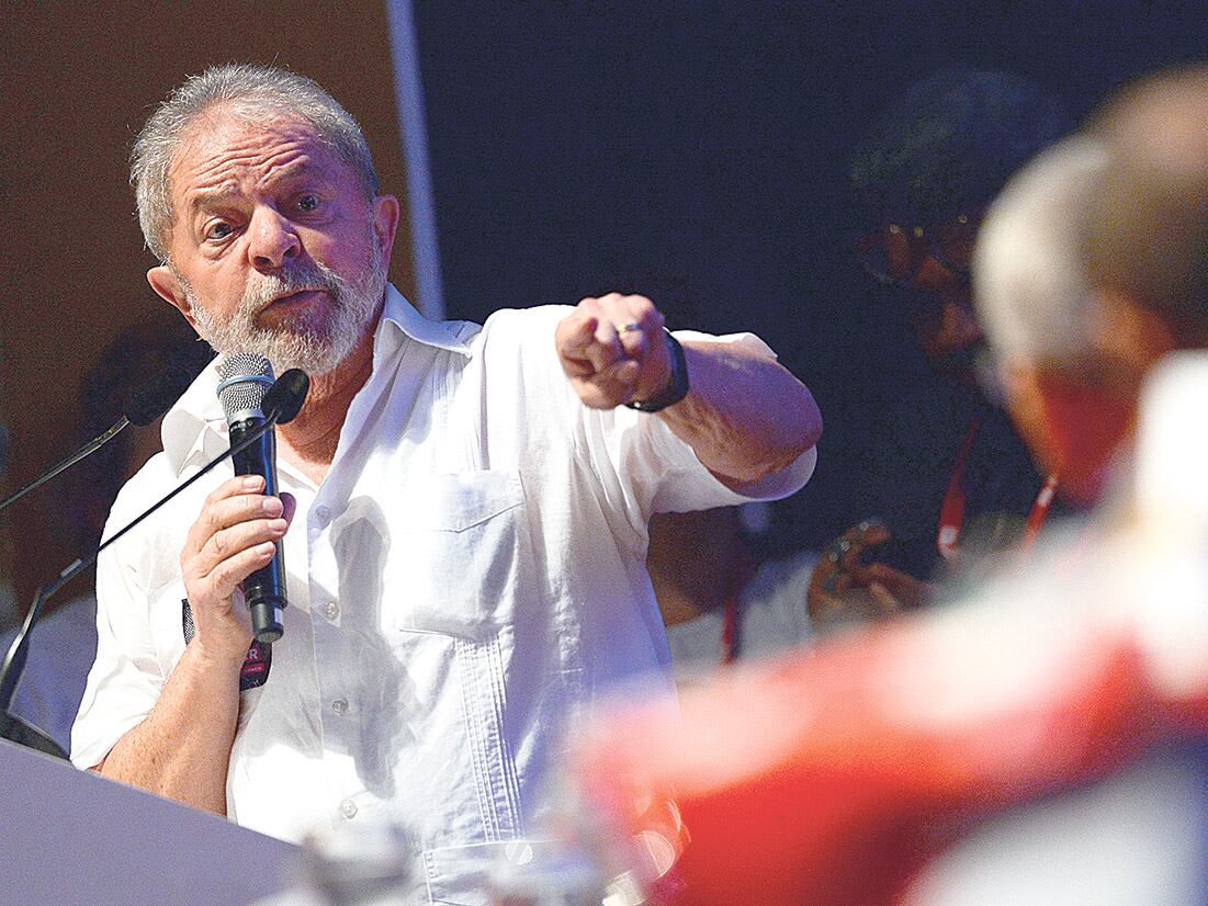 “Voy a recorrer todo el país este año para recuperar la imagen de mi partido y mejorar mi imagen.”