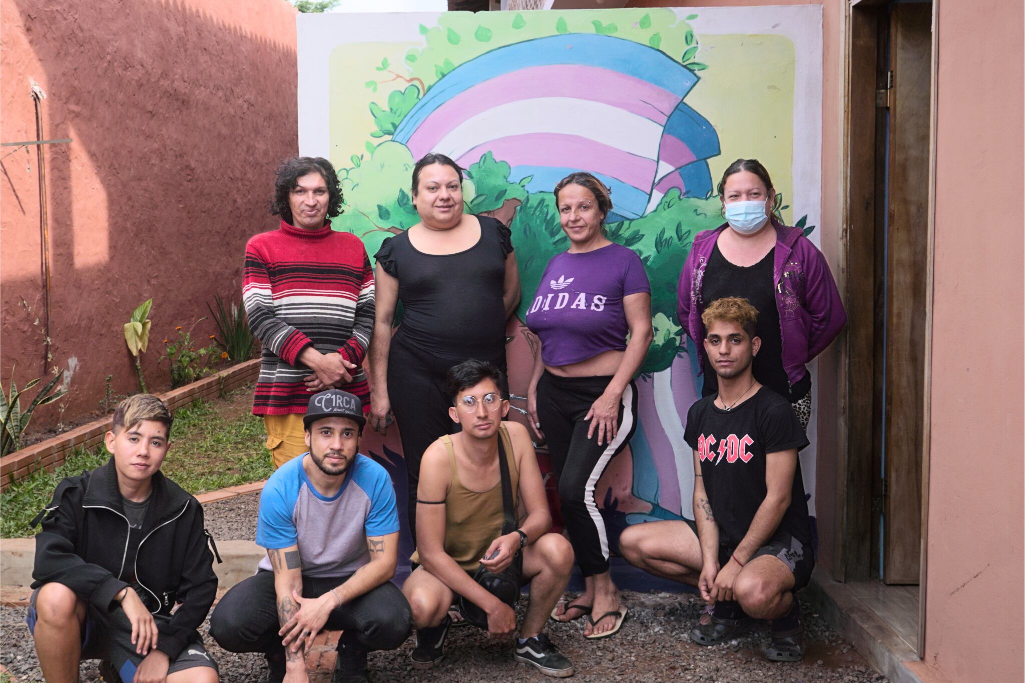 Integrantes de Casa Diversa, en el departamento rural de J. Augusto Saldívar