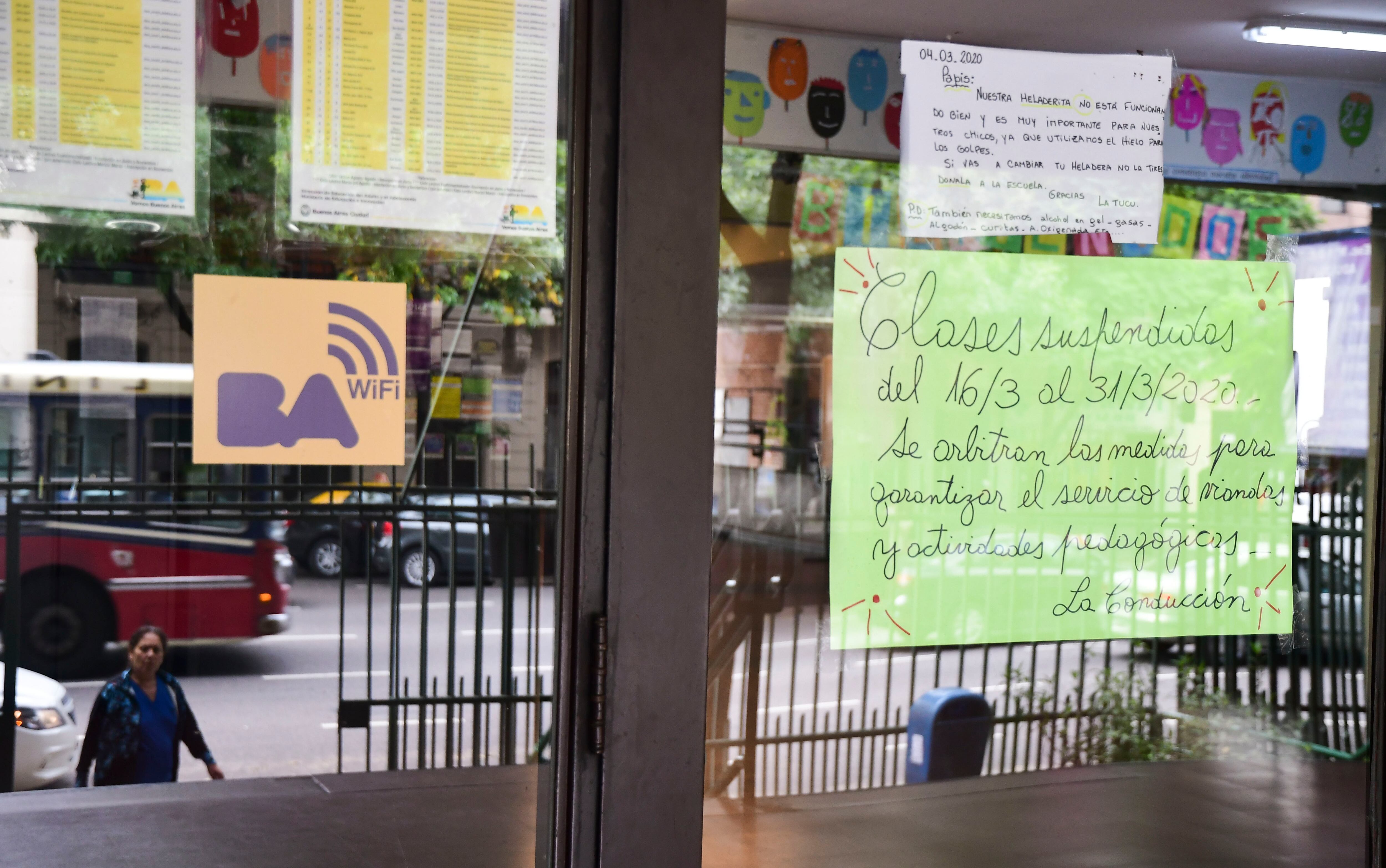 No en todos los distritos los docentes tuvieron que presentarse en las escuelas, aunque sí se mantuvo el criterio de garantizar el funcionamiento de los comedores.