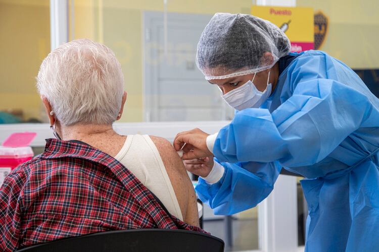 En la Ciudad ya se anotaron 40 mil personas para vacunarse y otras 70 mil quedaron empadronadas.