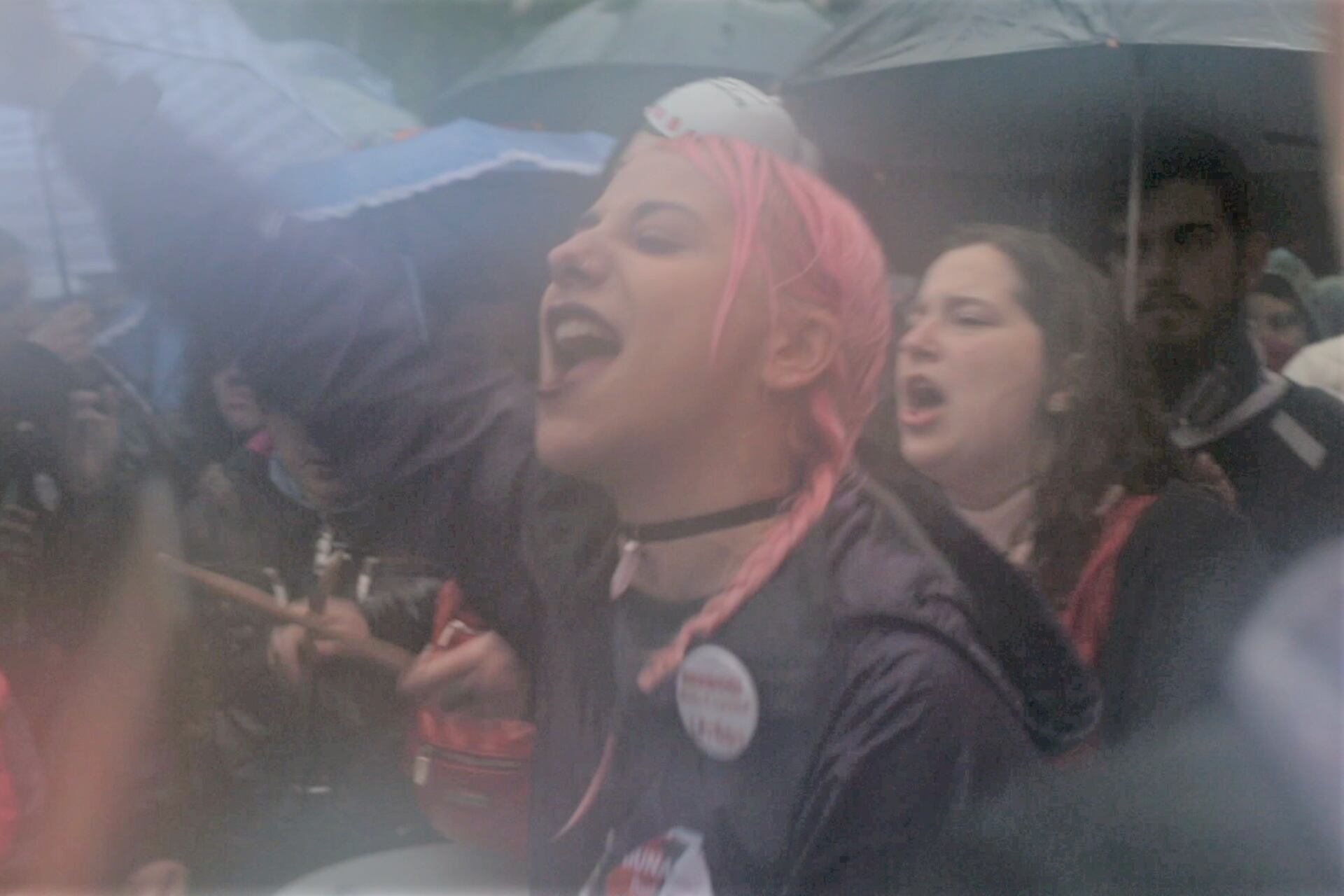 "Caperucita roja" juega con el molde del cuento tradicional