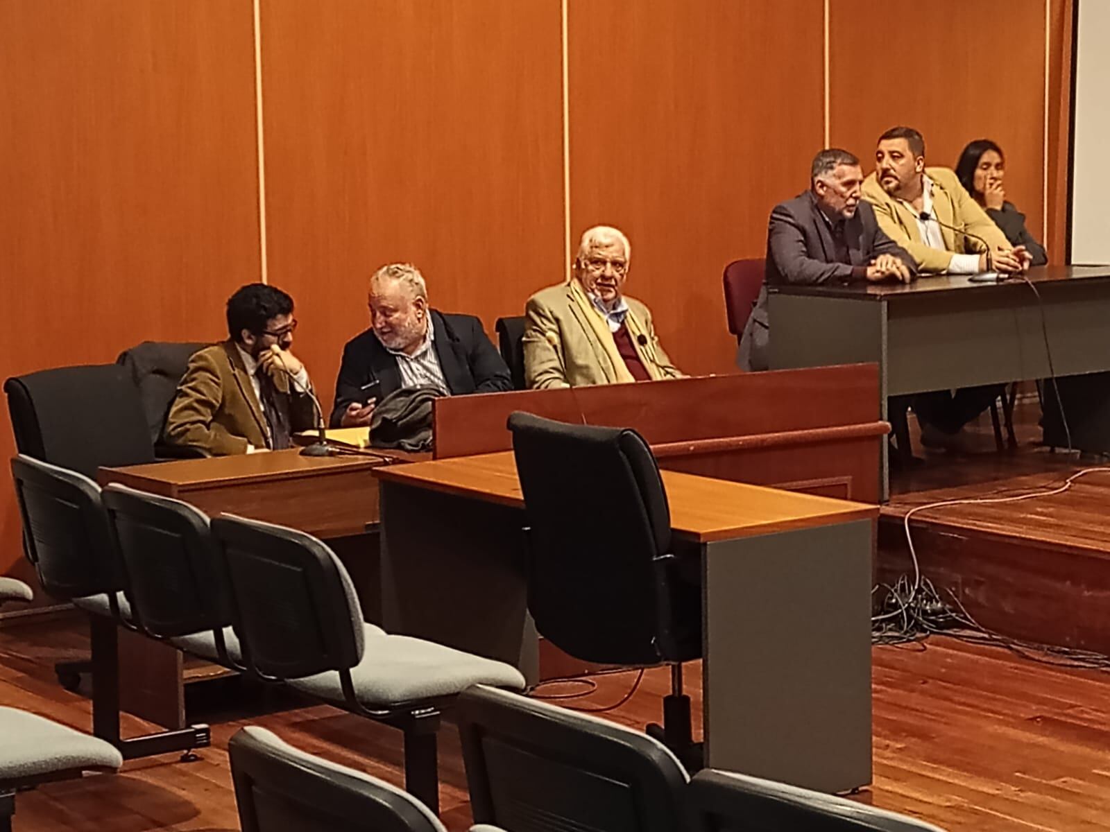 Fernando Teseyra, Manuel Cornejo, Arnaldo Estrada, Pablo Tobío, Juan Solá Alsina y Carmen Méndez