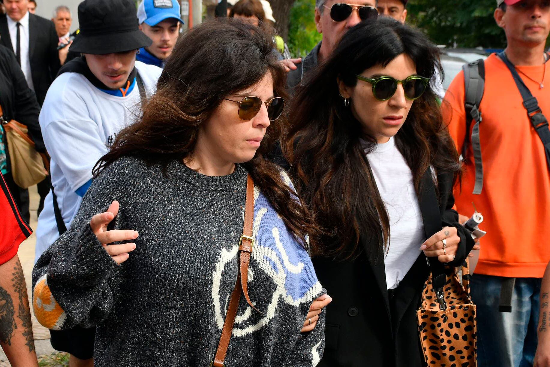 Dalma y Gianinna Maradona reclaman una compensación económica