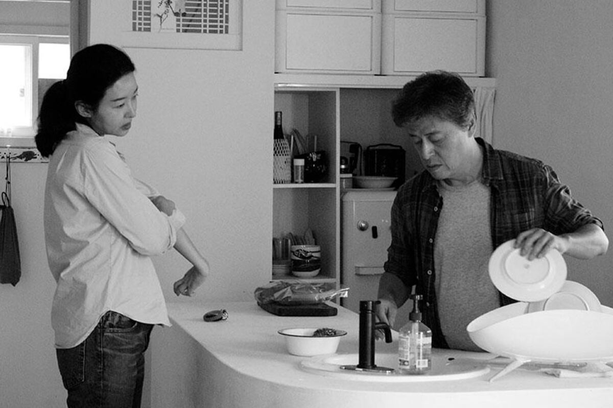 Una escena de "Walk Up", el nuevo film del coreano Hong Sango-soo