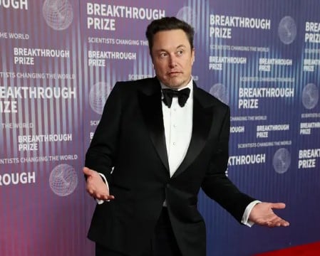 Musk dijo que "la guerra civil es inevitable" en respuesta a un tuit que asociaba las manifestaciones con la "migración masiva y las fronteras abiertas".