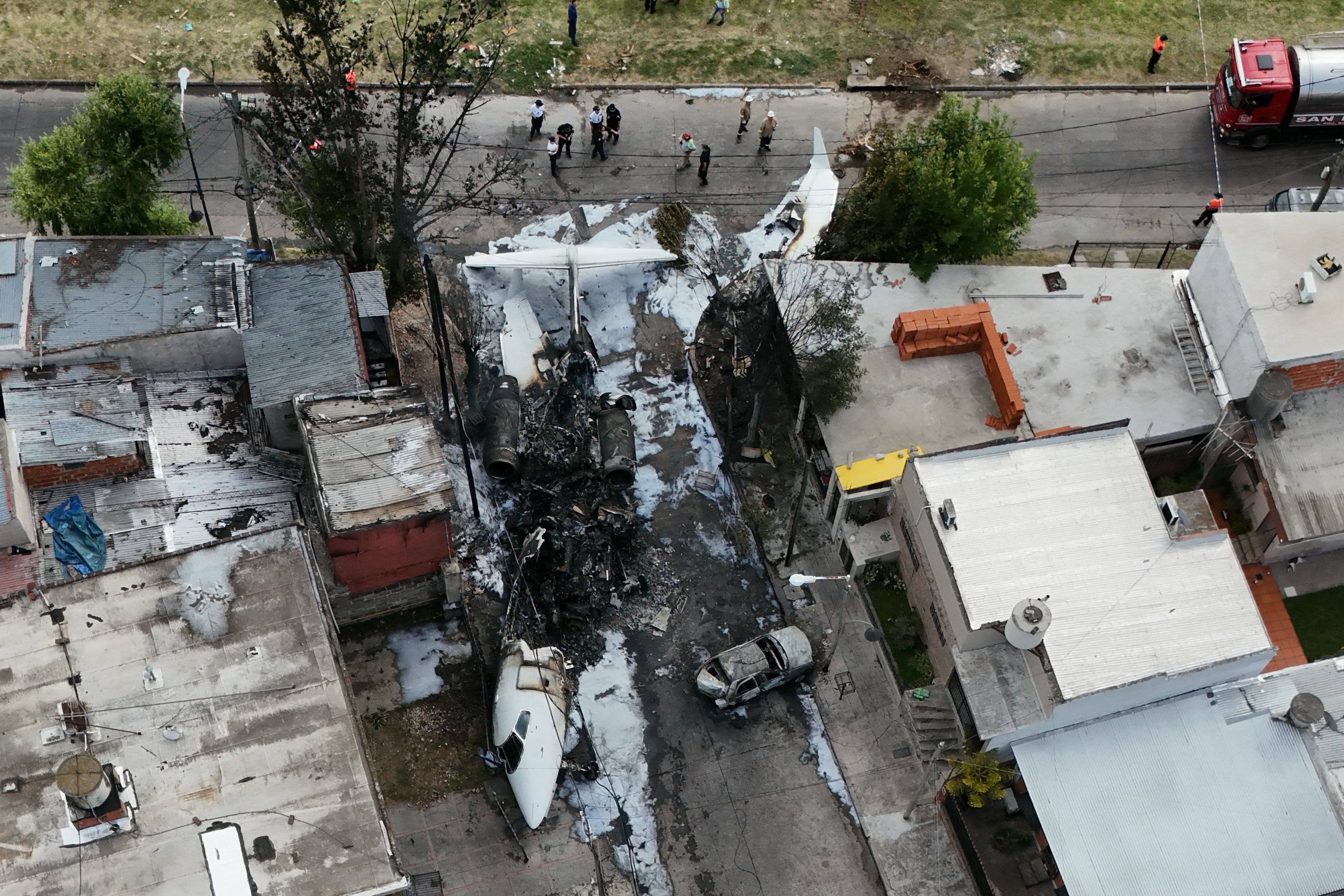 Una panorámica impactante del avión estrellado
