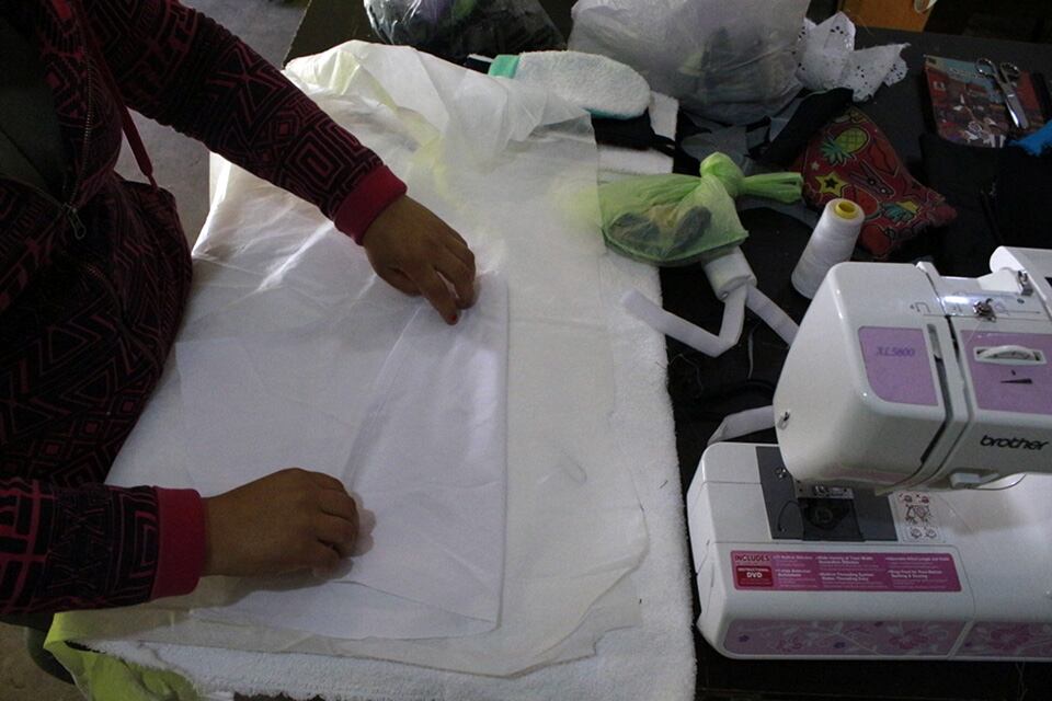 Desde el primer encuentro, empezaron a producir prendas. 
