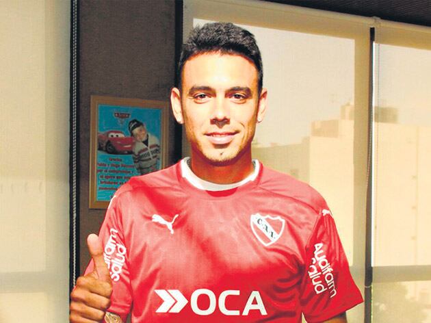 Domínguez debutará oficialmente hoy con la camiseta de Independiente.