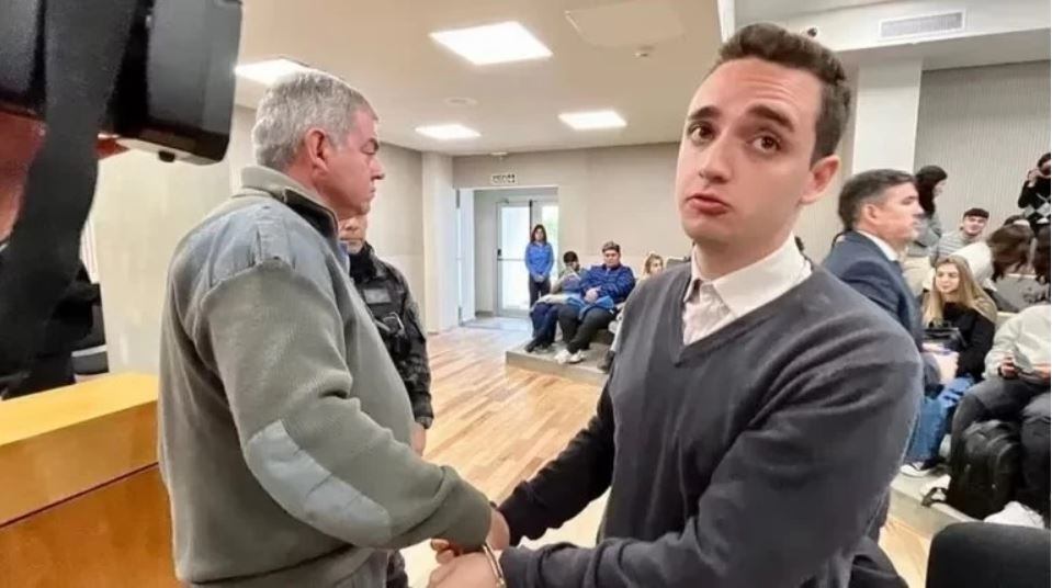 Falsificó un documento, se hizo pasar por médico y llegó a ser jefe: la increíble historia de Ignacio Martín.