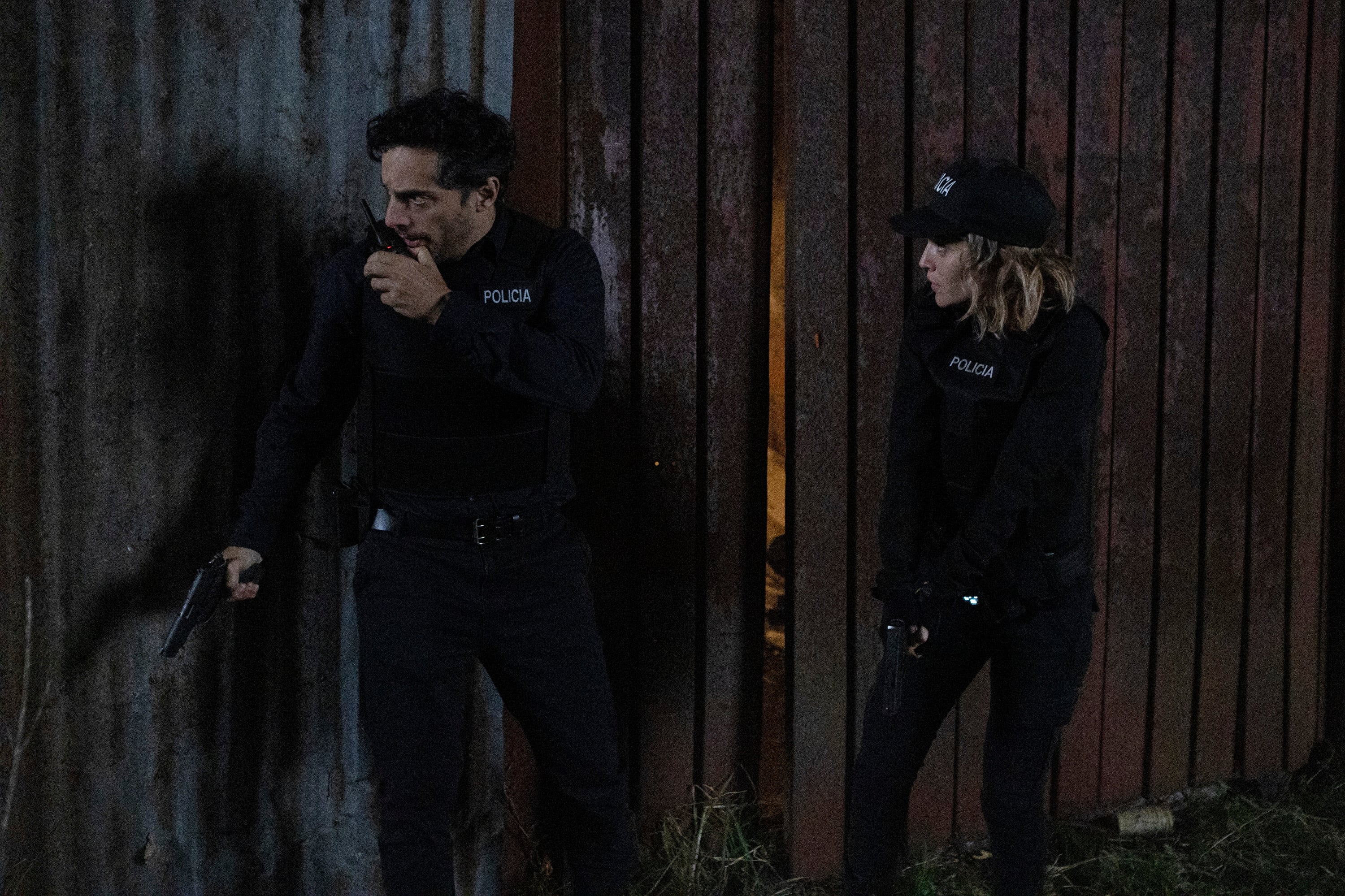 Joaquín Furriel y sus comandos azules en acción. 
