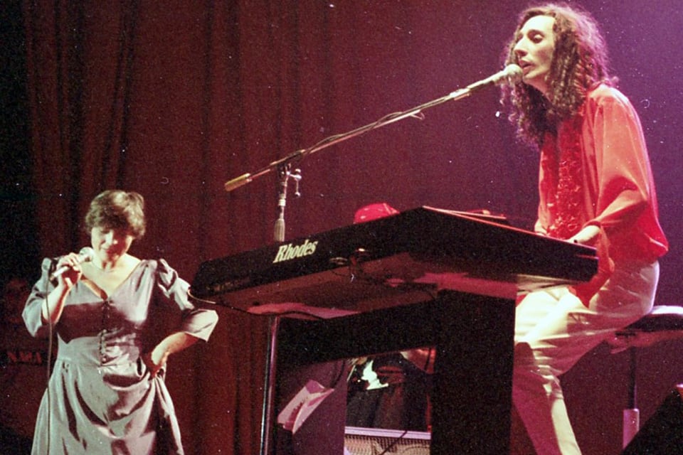 Liliana Herrero junto a Fito.