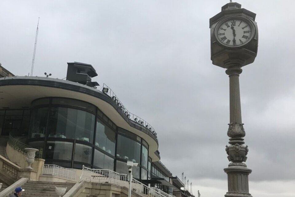 Para este viernes, el SMN anticipó una jornada con cielo nublado en el AMBA. Imagen: Sandra Cartasso.