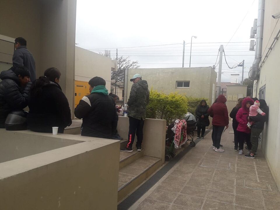 Familiares de Lucila Maisarez hicieron guardia frente al CIF