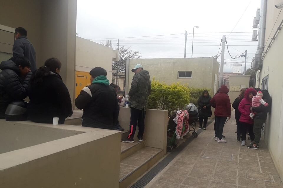 Familiares de Lucila Maisarez hicieron guardia frente al CIF