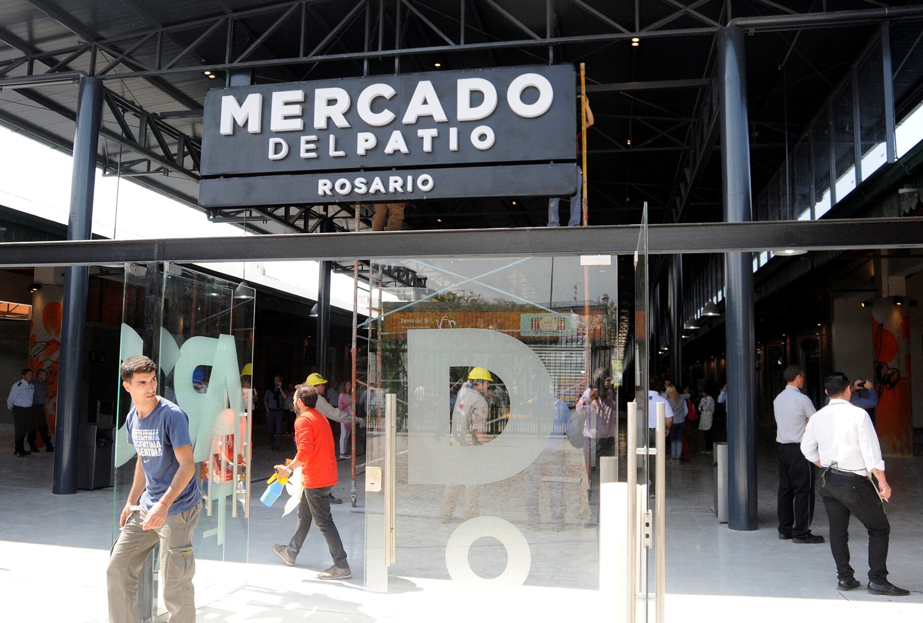 El boliche cuya concesión fue caducada estaba donde ahora se levanta el Mercado del Patio.