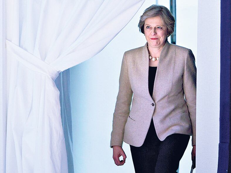 Theresa May busca reforzar su posición negociadora con el respaldo de Donald Trump.