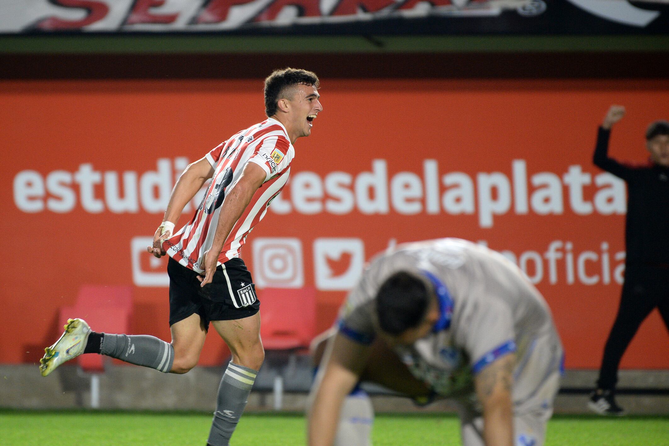 Noche inolvidable para Benedetti, nacido en Larroque, Entre Ríos