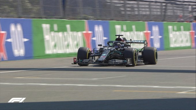 Hamilton giró a casi 265 kilómetros por hora para marcar la pole position.