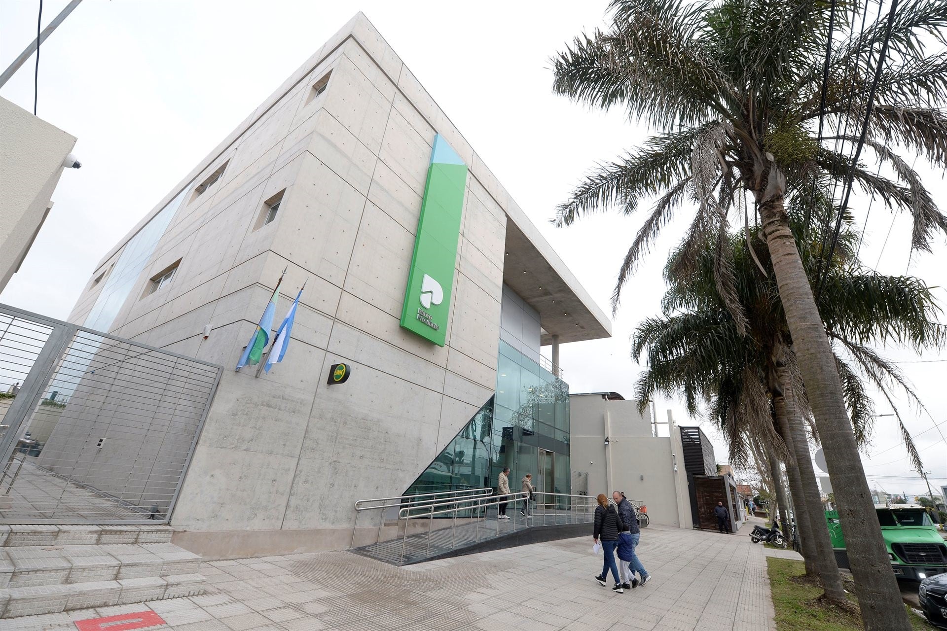 Sucursales del Banco Provincia comienzan a atender en horario de verano. (Imagen: Banco Provincia)